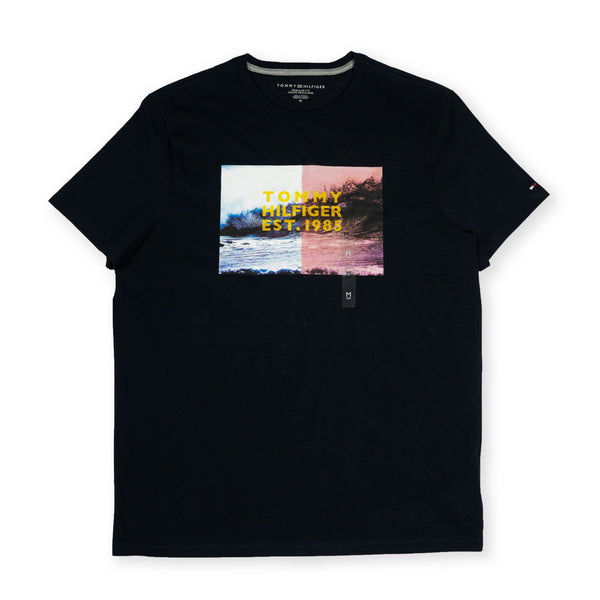 Tommy Hilfiger Men's Est. 1985 Graphic T-Shirt – Black