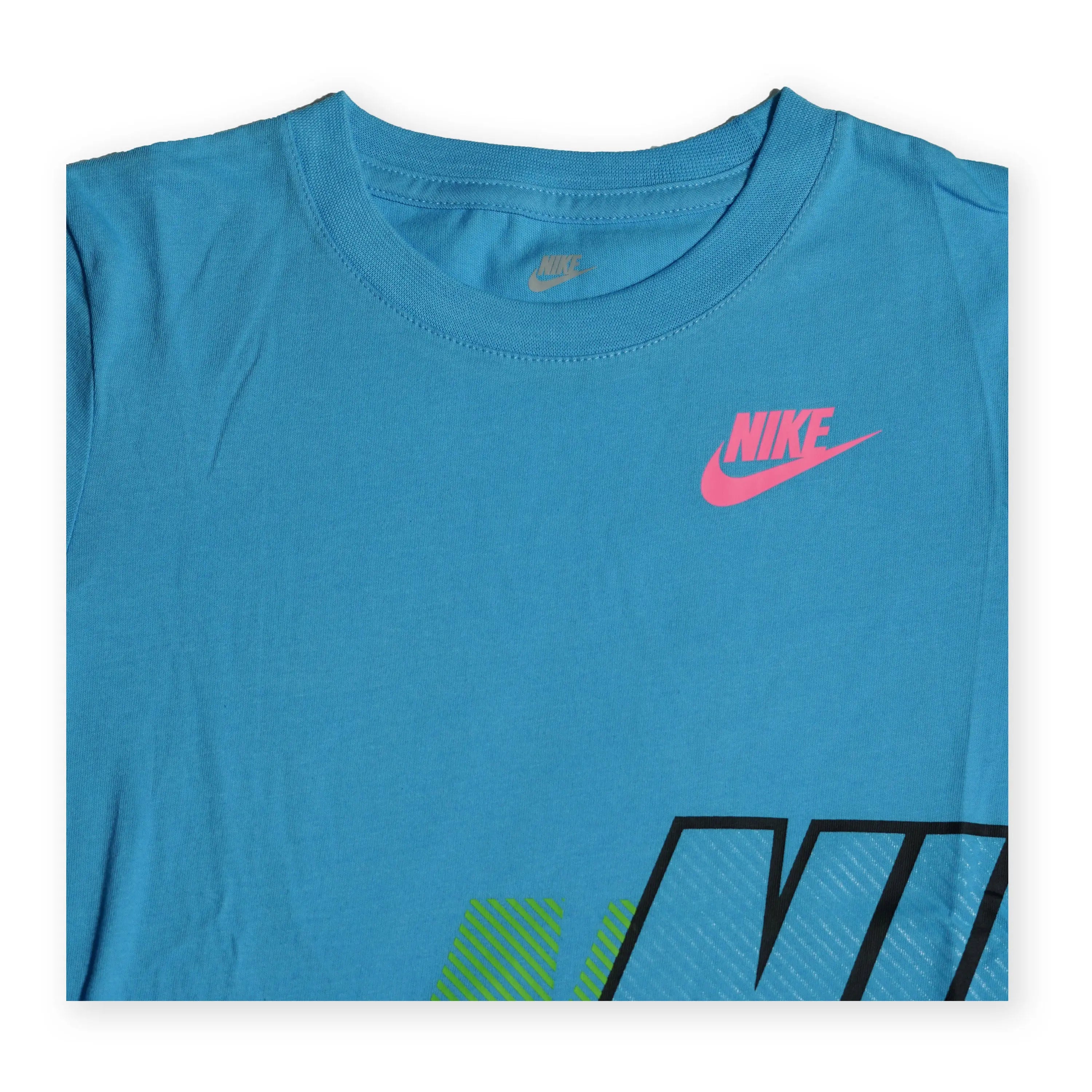 Nike Kids’ Graphic Logo T-Shirt Tommynippon