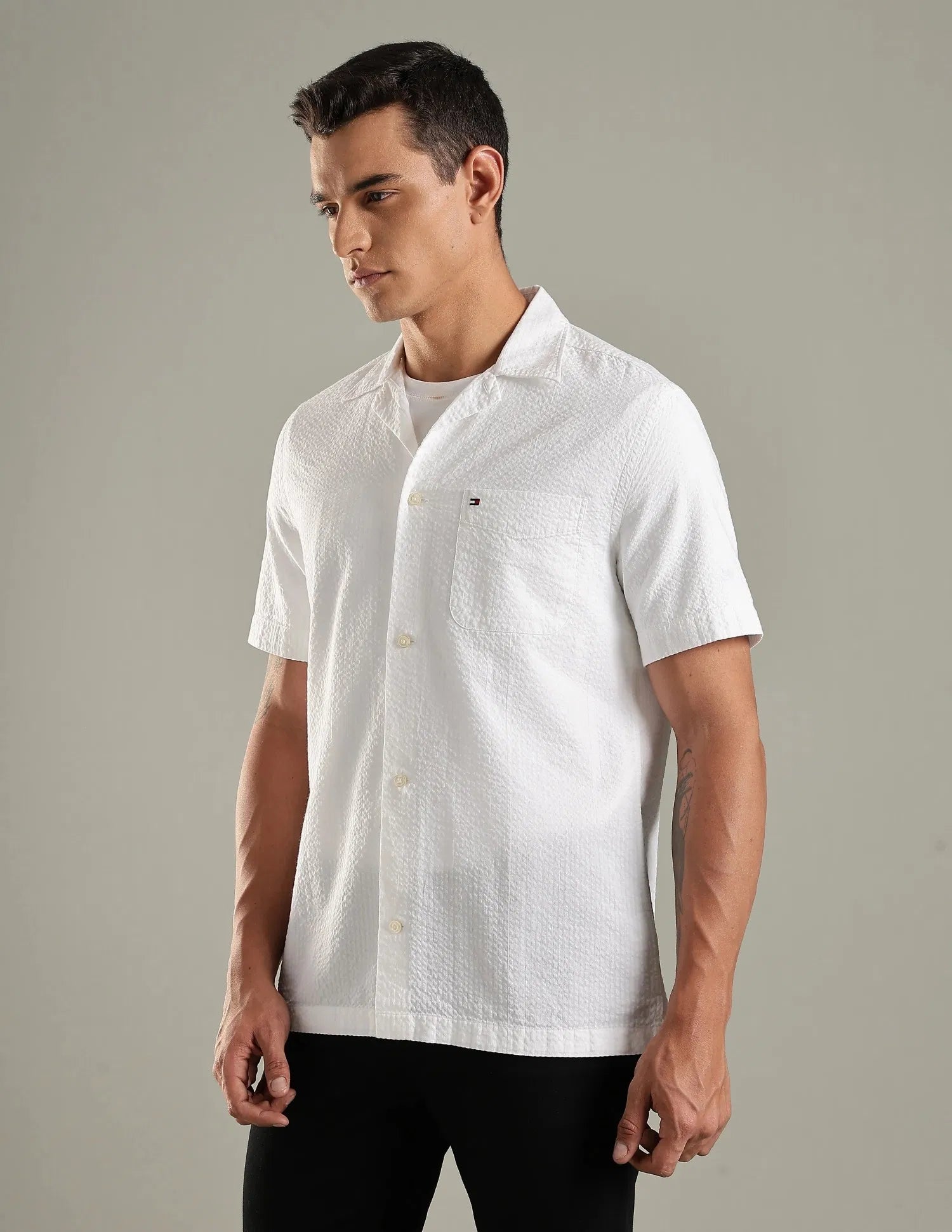 Tommy Hilfiger Men's Short Sleeve Casual Button Down Shirt White
