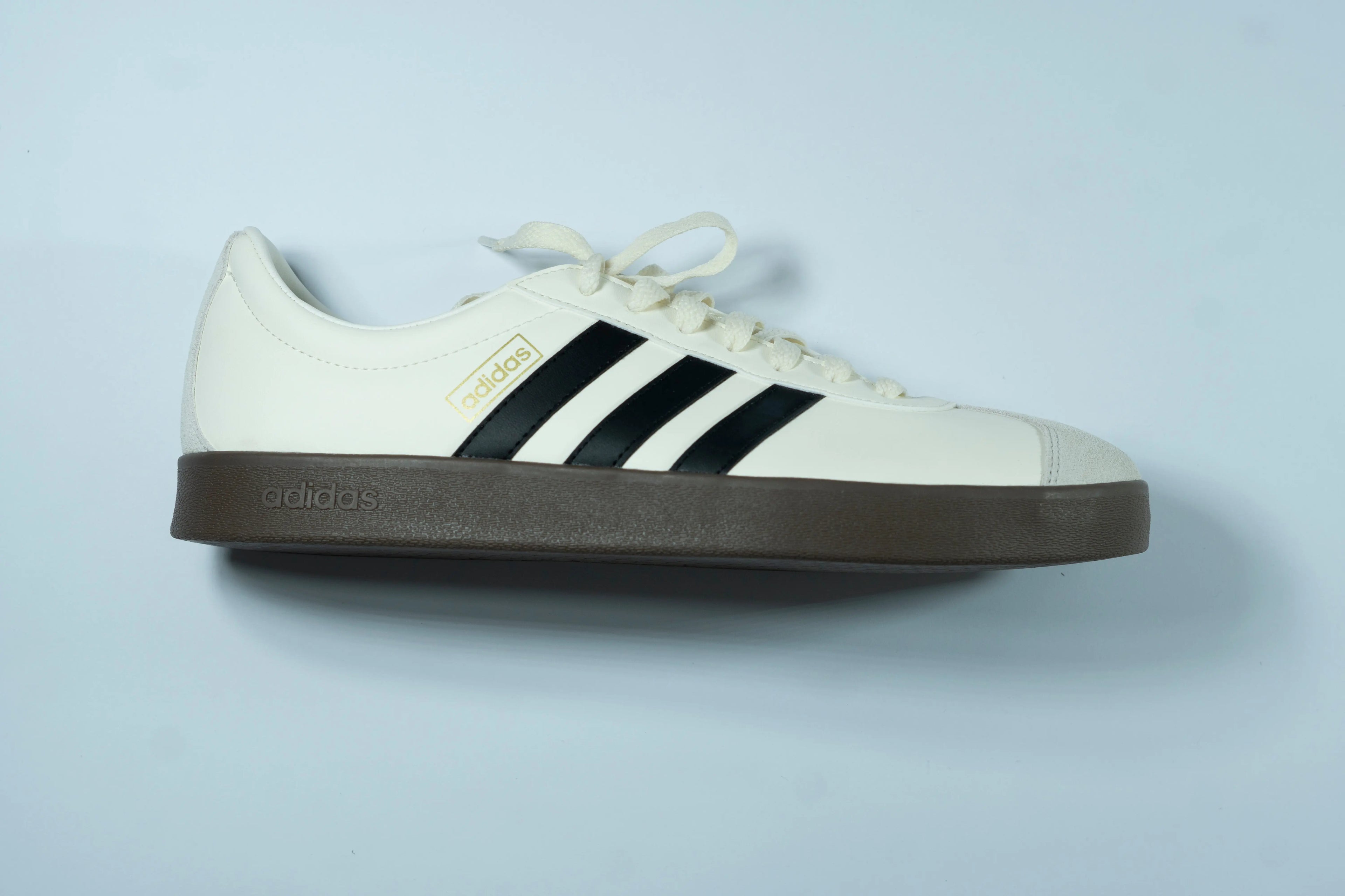 Adidas VL Court 3.0 – Off White & Black | Classic Retro Men’s Sneakers with Gum Sole Tommynippon
