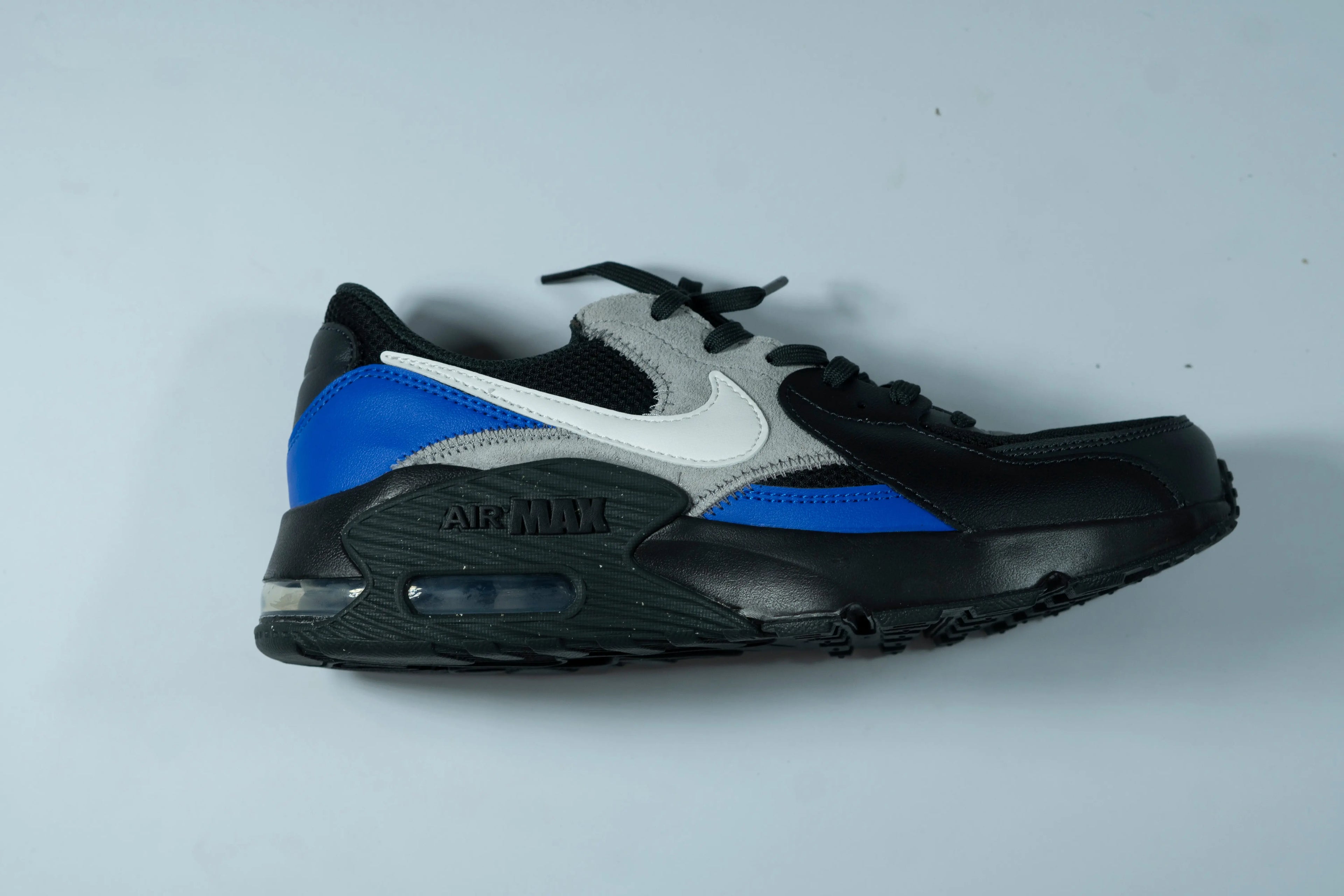 Nike Air Max Men’s Running Shoes – Stylish Black, Blue & Grey Trainers with Cushioned Sole Tommynippon